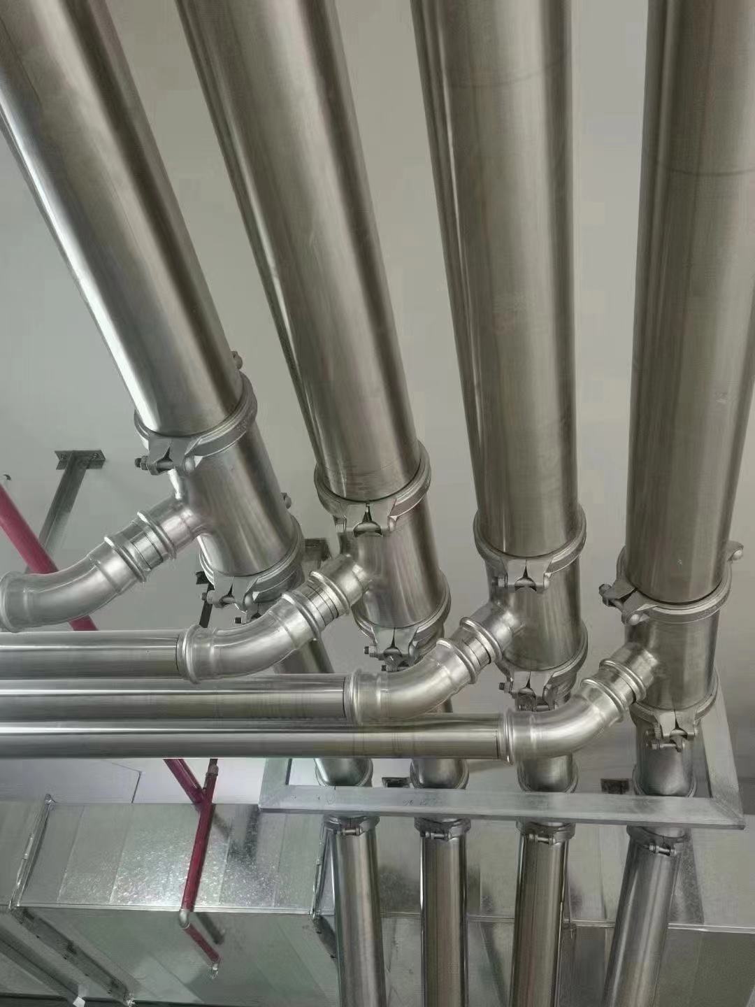 永穗不锈钢水管安装现场.jpg 永穗不锈钢水管安装现场.jpg